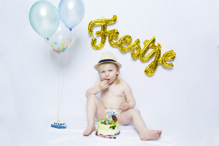 20210318-Brandon-cakesmash-3-0023